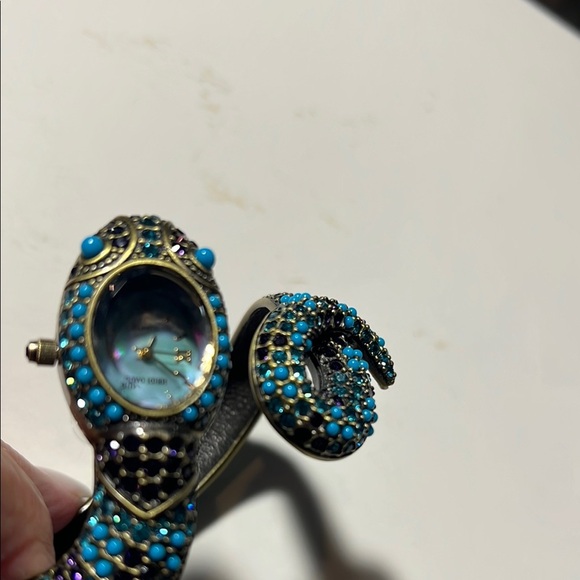 Turquoise and Black Snake Bracelet Watch. WA436 - Picture 6 of 6